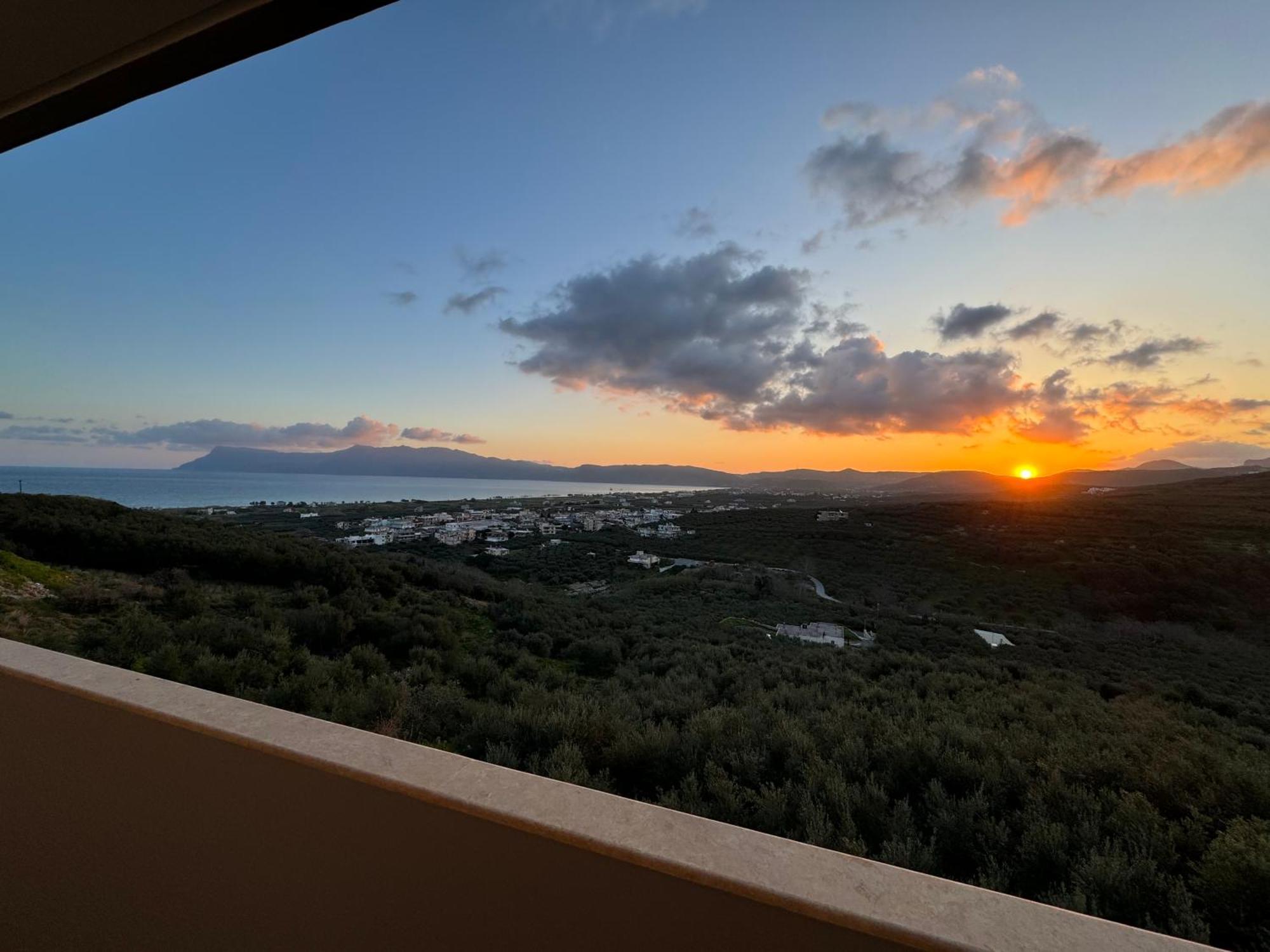 Emmanuel'S Sea View Luxury Apartment Kíssamos Eksteriør bilde